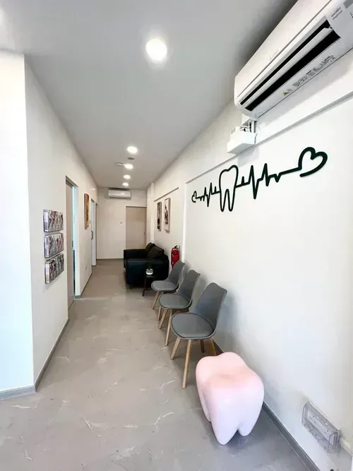 Q & M Dental Surgery (Keat Hong) logo